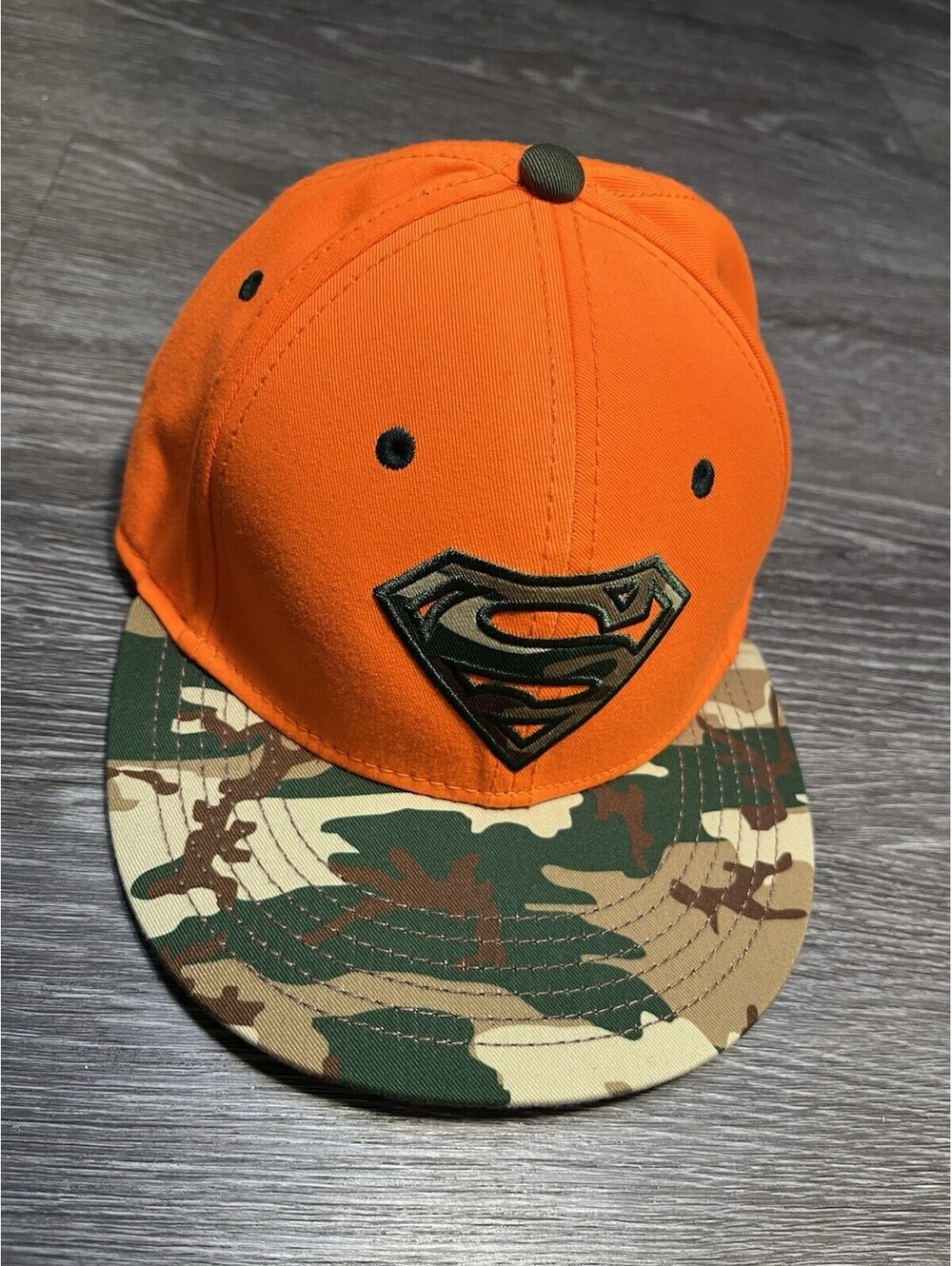 Under Armour Superman DC Comics Camo Hat Mens M Orange Cap